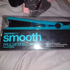Paul Mitchell straightener